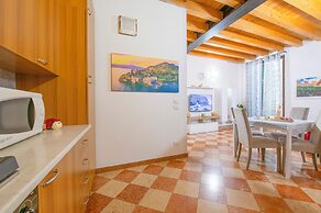 You & Me Corporation Home Verona Centro