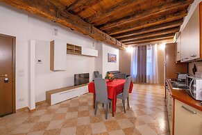 You & Me Corporation Home Verona Centro