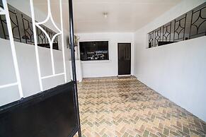 Axon Cozy Modern House #B Near The Walking Street