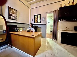 Axon Cozy Modern House #G Near The Walking Street