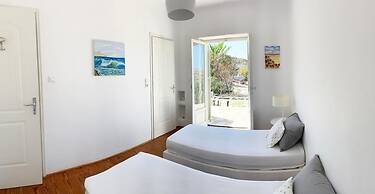 Villa Joy in Ampelas Paros