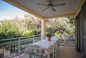 Lefkada Summer House Near the Beach