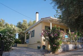 Lefkada Summer House Near the Beach