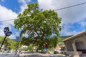 Orestis Stone Apartment for 2 With Garden