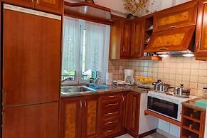Orestis Stone Apartment for 2 With Garden