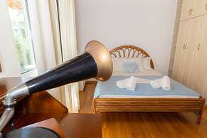 Orestis Stone Apartment for 2 With Garden