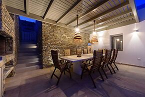 Rising Sun Villa Near Naousa and the Beach Paros