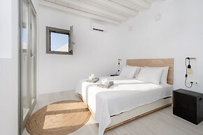Rising Sun Villa Near Naousa and the Beach Paros