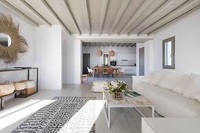 Rising Sun Villa Near Naousa and the Beach Paros