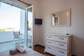 Naousa Central House Paros