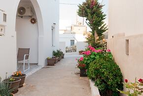Naousa Central House Paros