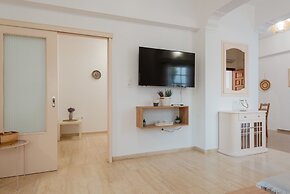 Naousa Central House Paros