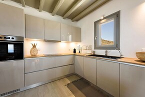 Rising Moon Villa Near Naousa and the Beach