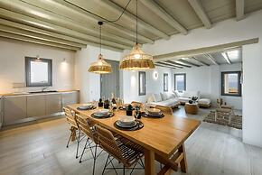 Rising Moon Villa Near Naousa and the Beach