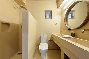 Rising Moon Villa Near Naousa and the Beach