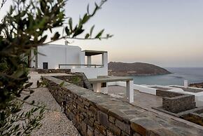 Rising Moon Villa Near Naousa and the Beach