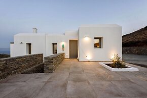Rising Moon Villa Near Naousa and the Beach