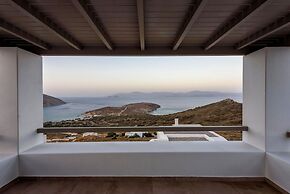 Rising Moon Villa Near Naousa and the Beach