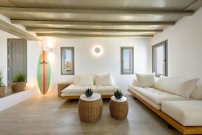 Rising Moon Villa Near Naousa and the Beach