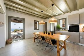 Rising Moon Villa Near Naousa and the Beach