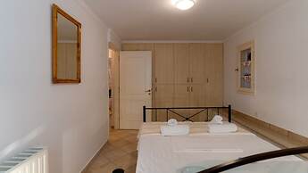 Peris Independent Stone Apartment for 3