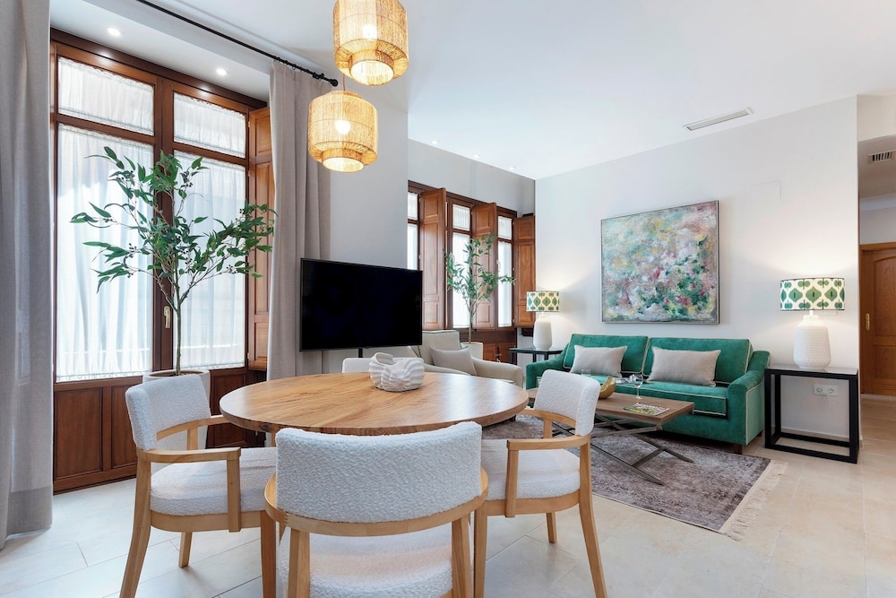 Unique Apt. With Balcony Cordoba. Templo Romano