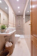 Unique Apt. With Balcony Cordoba. Templo Romano