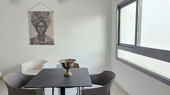 Phaedrus Living Ledras Residences 203