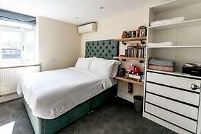 82A Dalston Lane Terrace