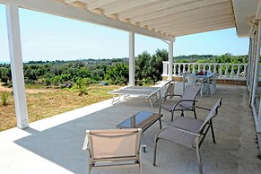 Villa Vanissia With Garden And Sea View