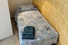 Villa Vanissia With Garden And Sea View