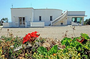 Villa Vanissia With Garden And Sea View