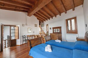 Teseo House - Lake View