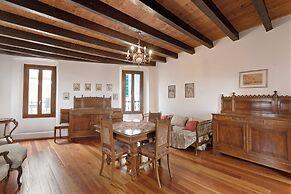 Teseo House - Lake View