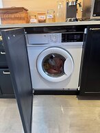 Charming Reading Garden House Pet Friendly
