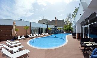 Pirates Resort Mamaia