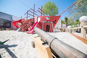Pirates Resort Mamaia