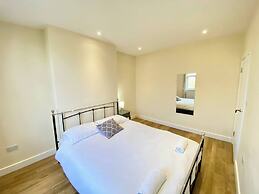 Stunning South Croydon Apartment - Relax in Style
