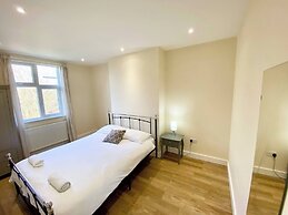 Stunning South Croydon Apartment - Relax in Style