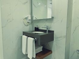 Grand Sapphire Resort & Residences