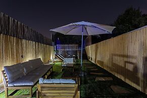 Pool Paradise Apartment C