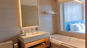 Alacarte Ha Long Bay By Azure