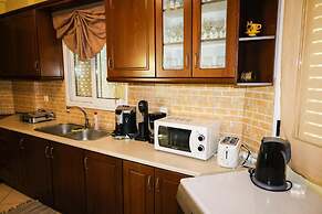 Kyparissia Coastal Getaway With Seaviews