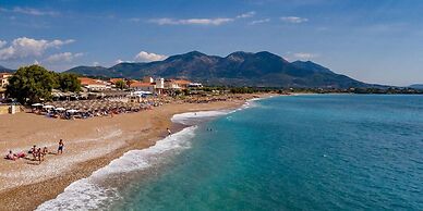 Kyparissia Coastal Getaway With Seaviews