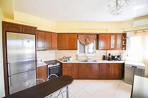 Kyparissia Coastal Getaway With Seaviews