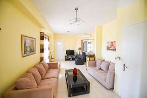 Kyparissia Coastal Getaway With Seaviews