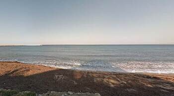 Kyparissia Coastal Getaway With Seaviews