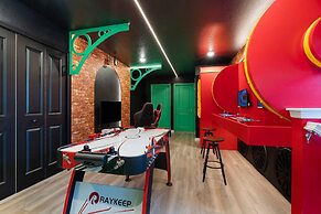 1149 Spacious Family 5-bedroom Townhome