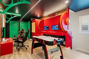 1149 Spacious Family 5-bedroom Townhome