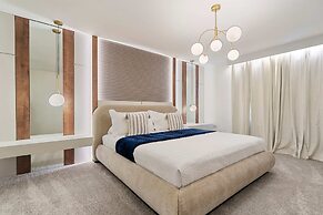 1149 Spacious Family 5-bedroom Townhome